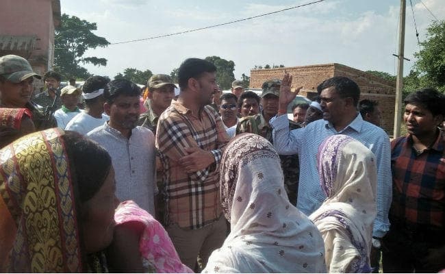 चांडिल : सरकार बनाने-बचाने नहीं, स्वाभिमान जगाने निकले हैं : सुदेश महतो चांडिल : सरकार बनाने-बचाने नहीं, स्वाभिमान जगाने निकले हैं : सुदेश महतो