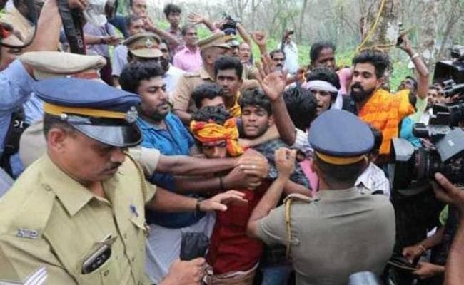 सबरीमला में महिलाओं के प्रवेश का विरोध करने वाले संगठन के कार्यालय में तोड़फोड़