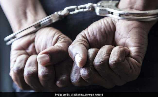 इडी अधिकारी बताकर धमकाने और रंगदारी मांगनेवाला हुआ गिरफ्तार
