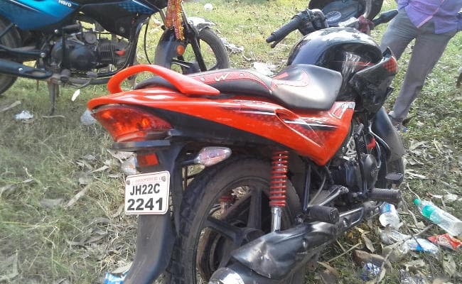 Jamshedpur : अधूरी पुलिया में गिरकर को दो दोस्तों की मौत