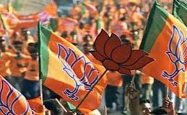 भाजपा चाहती है मुस्लिमों का वोट, पर विहिप है खिलाफ