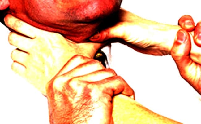 Jharkhand : पलामू में खुले में शौच करने पर जान से मार डाला