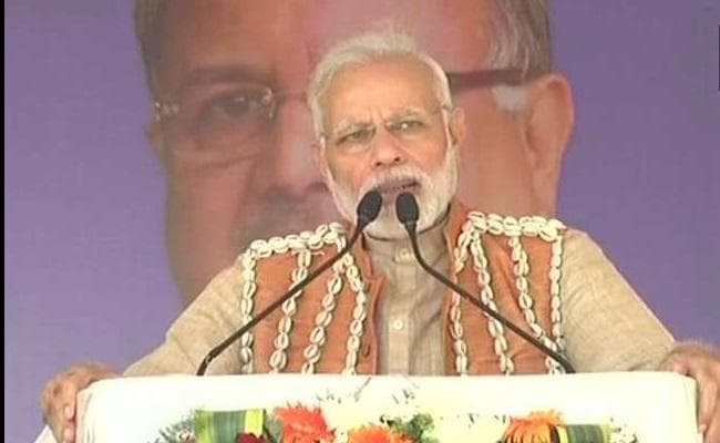 पीएम मोदी ने छत्तीसगढ़ नक्सली हमले में मारे गये कैमरामैन को श्रद्धांजलि दी