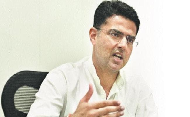 कांग्रेस का आरोप : बेरोजगारों के जख्मों पर नमक छिड़का भाजपा ने