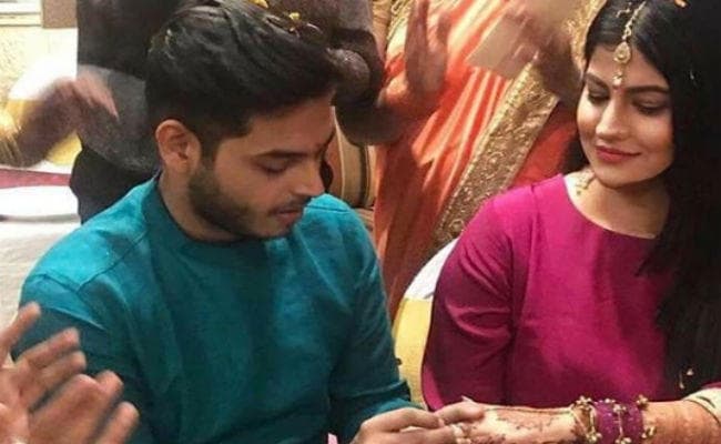 PHOTO: कॉमेडियन सिद्धार्थ सागर ने गर्लफ्रेंड सुबुही संग की सगाई