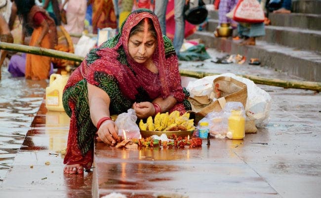 मां की देहरी, मेरे लिए छठ वही देहरी है