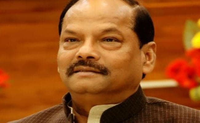 रांची और देवघर में खुलेंगे फुटबॉल सेंटर फॉर एक्सीलेंस : रघुवर दास