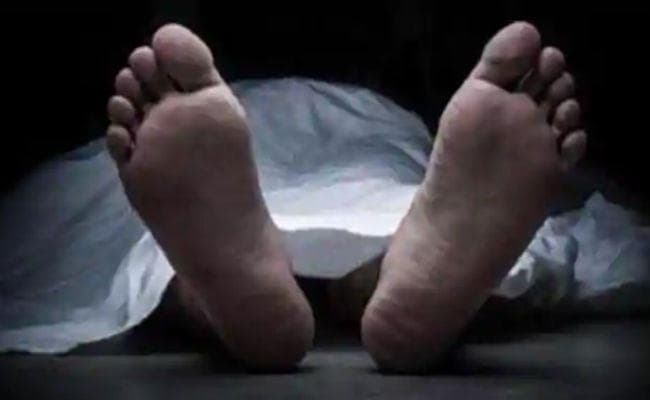 गिरिडीह : चलती गाड़ी से एक ही परिवार के चार को फेंका, मां व बेटे की मौत