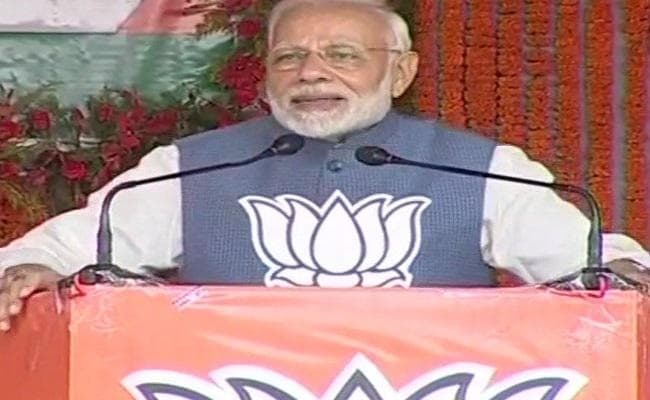 अंबिकापुर में बोले मोदी, उंगलियां काटने की धमकी देने वालों को बस्तर के लोगों ने करारा जवाब दिया