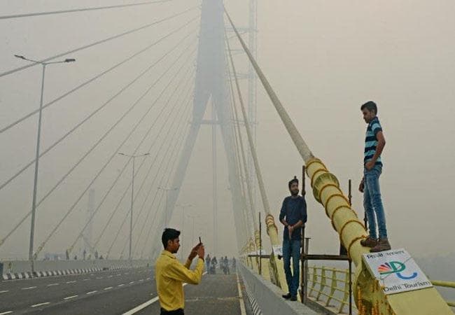 सिग्नेचर ब्रिज पर दिल्ली सरकार बनायेगी सेल्फी प्वाइंट