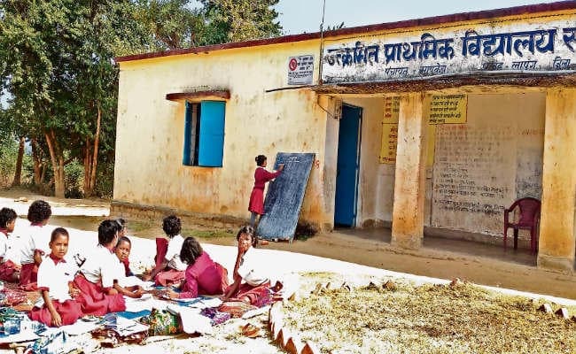 रांची : पारा शिक्षकों ने आंदोलन को और तेज करने का लिया निर्णय, जलाया पुतला, 20 से जेल भरो आंदोलन