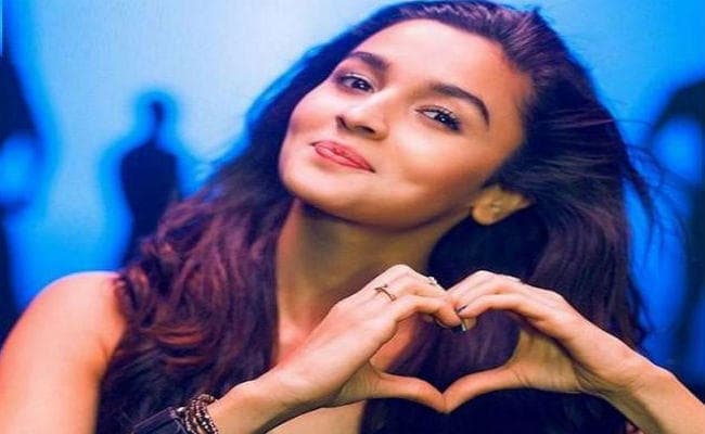 शादी के सवाल पर रणबीर कपूर की ''गर्लफ्रेंड'' आलिया भट्ट ने कह दी यह बात...