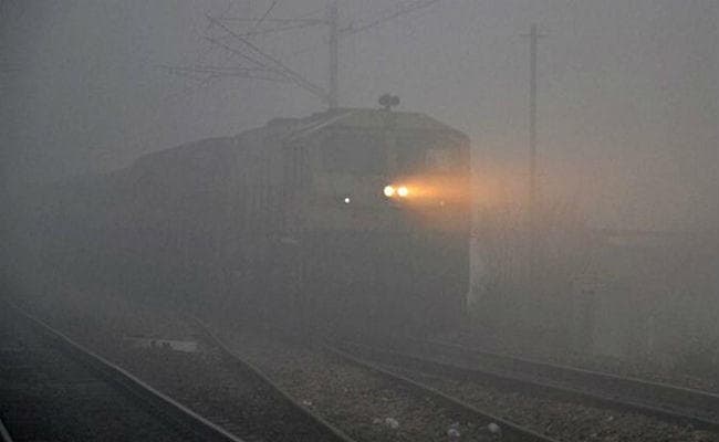 तकनीक के बावजूद कोहरे में लगेगी ट्रेनों की रफ्तार पर ब्रेक