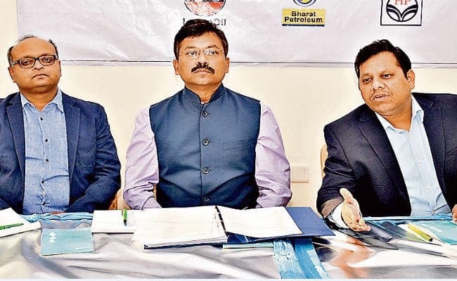 झारखंड में खोले जायेंगे 1,905 नये पेट्रोल पंप