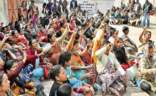 रांची : टेट सफल अभ्यर्थियों ने जमा किया आवेदन, प्रक्रिया शुरू, पारा शिक्षकों मामले पर मंत्री की बैठक आज
