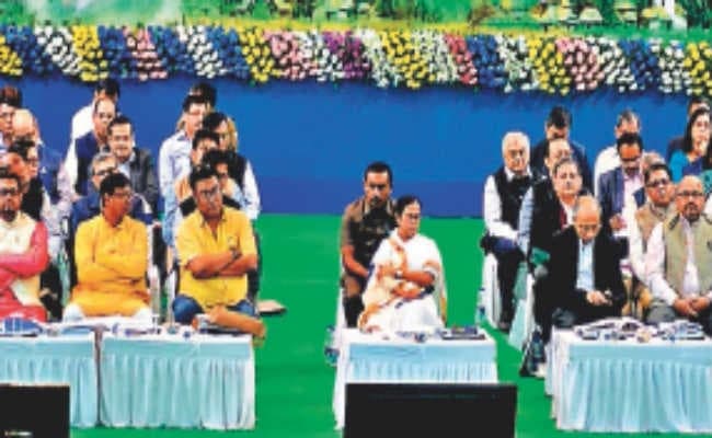 ममता ने बोला तीखा हमला, कहा - झारखंड से अपराधियों की घुसपैठ करा रही है भाजपा , रथ यात्रा से बढ़ेगी अशांति, तृणमूल निकालेगी शांति यात्रा