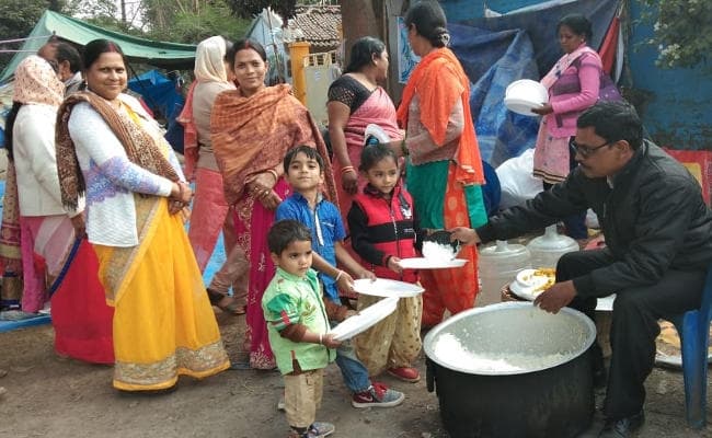 Jharkhand : चंद्रप्रकाश चौधरी के बयान से भड़के हजारीबाग में आंदोलन कर रहे पारा टीचर्स, कही यह बात