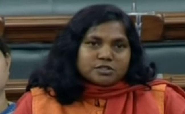 अब भाजपा सांसद ने कहा- दलित और मनुवादियों के गुलाम थे हनुमान