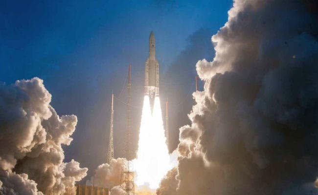 इसरो ने उपग्रह GSAT-11 किया लॉन्च, अब बढ़ेगी आपके इंटरनेट की स्पीड