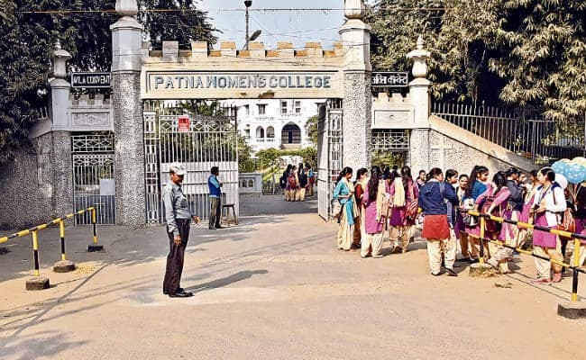 पीयू छात्र संघ चुनाव आज : तैयारी पूरी, कॉलेजों में बैलेट बॉक्स व पेपर पहुंचे, हर पद के लिए अलग-अलग कलर के बैलेट पेपर