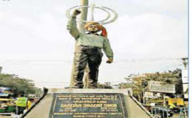 आसनसोल : भगत सिंह की प्रतिमा के पीछे से हटेंगे खंड़ा साहिब