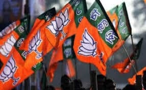 कोलकाता : तीन की जगह, पांच सदस्यीय भाजपा प्रतिनिधिदल ने की बैठक