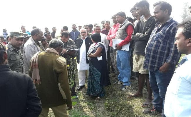 चौपारण : 18 माह की बच्ची सहित गर्भवती महिला की हत्या, मसूर के खेत में मिला शव