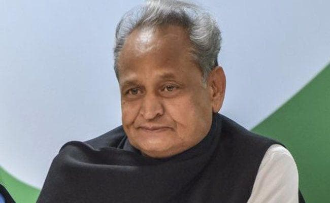 गहलोत का शपथ ग्रहण समारोह 17 दिसंबर को, राहुल गांधी भी होंगे शामिल