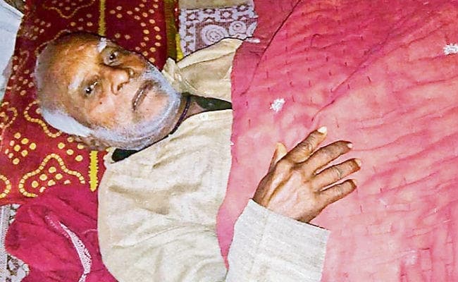 छपरा : इलाज को तरस रहे भिखारी के साथी कलाकार किशुनदेव