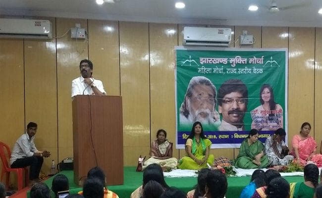 रामदेव के बयान पर हेमंत सोरेन ने ली चुटकी, कहा- बाबा का U-turn आसन...