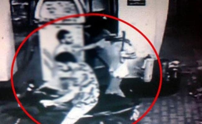 पूर्णिया में पेट्रोल पंप के कर्मी से 14.77 लाख रुपये लूटे