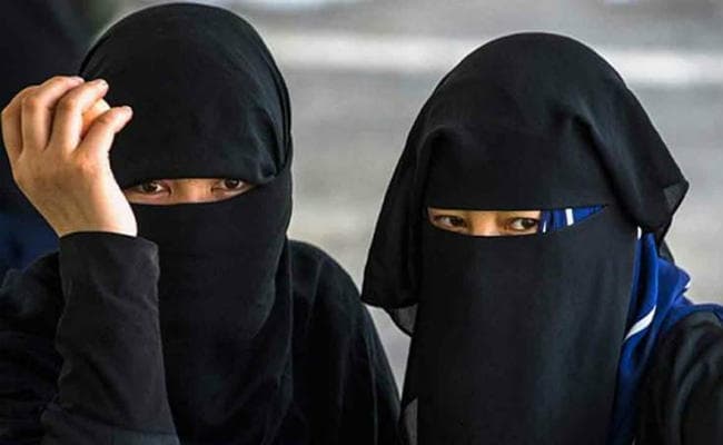 मोदी का तीन तलाक बिल अब कांग्रेस के पाले में, आज राज्यसभा में होगा पेश