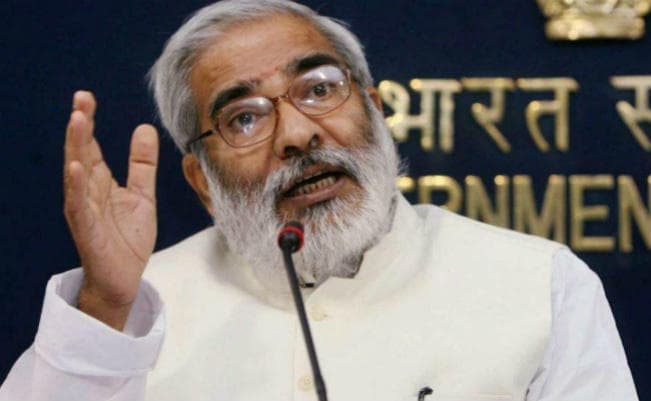 हम तो ऐसे ही चले आते हैं, अदालत बुलायेगी तो उत्साह से दौड़ते चले आयेंगे : रघुवंश सिंह