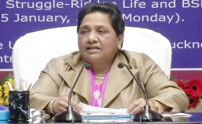 न्यायपालिका का आपस में भिड़ना चिंता का विषय : मायावती, कहा- गुजरात में बेघर होते बचे ''हर-हर मोदी, घर-घर मोदी''