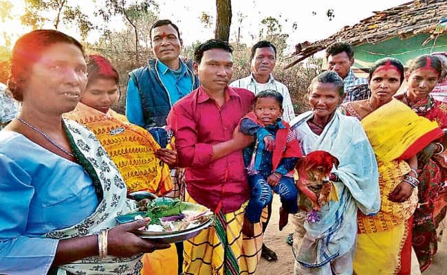 झारखंड : .....जब तीन साल के बच्चे की करायी गयी कुतिया से शादी