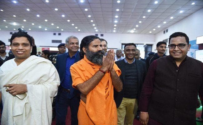 Amazon आैर Flipkart पर भी आॅनलाइन बिकेंगे बाबा रामदेव की पतंजलि के उत्पाद, नहीं मिलेगी कोर्इ छूट