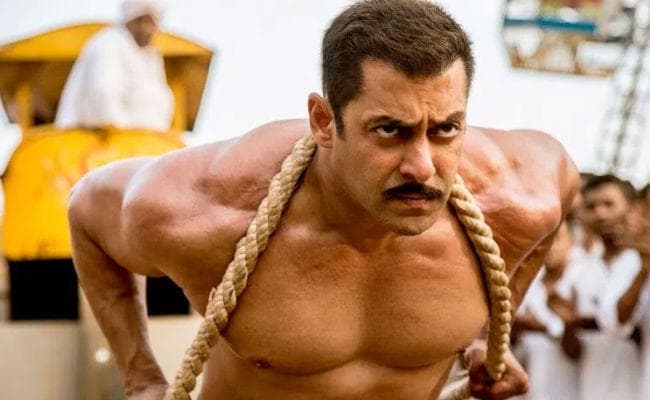 सलमान बने तेहरान के‘सुल्तान'', झटके तीन पुरस्कार