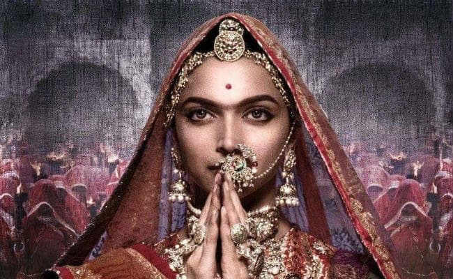 इन चार बड़े राज्यों में नहीं दिखायी जाएगी ''पद्मावत'', दीपिका की नाक काटने वाले को फिर इनाम की घोषणा