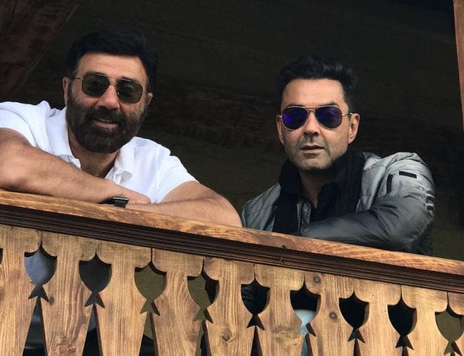 HAPPY BIRTHDAY: देखें बॉबी देओल की कुछ खास तसवीरें और जानें कुछ खास