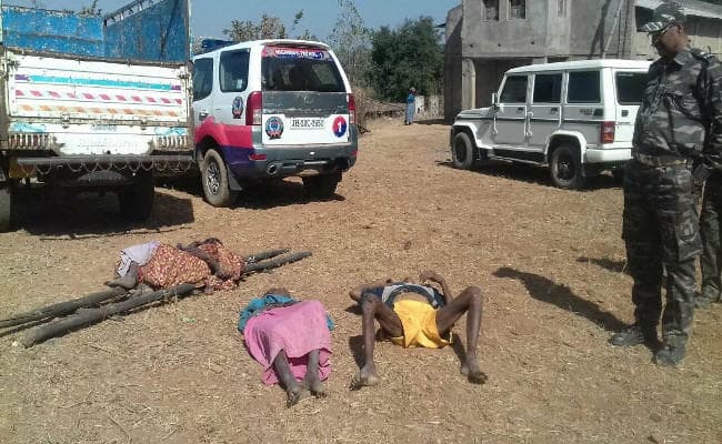 सिमडेगा में एक ही परिवार के तीन लोगों की हत्या