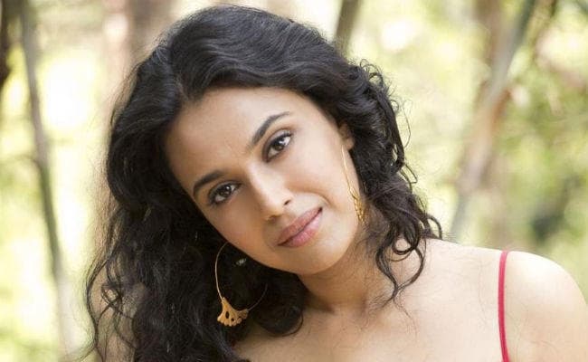 स्वरा भास्कर को राय रखने का अधिकार : बॉलीवुड