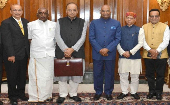 #Budget2018 : मोदी सरकार का अंतिम पूर्ण बजट, यहां देखें LIVE VIDEO