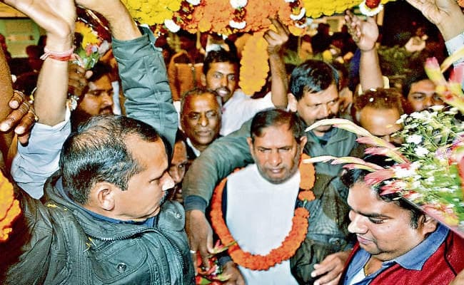 शरद यादव आज मिलेंगे लालू से, कहा, झारखंड में विपक्षी एकता को करेंगे मजबूत