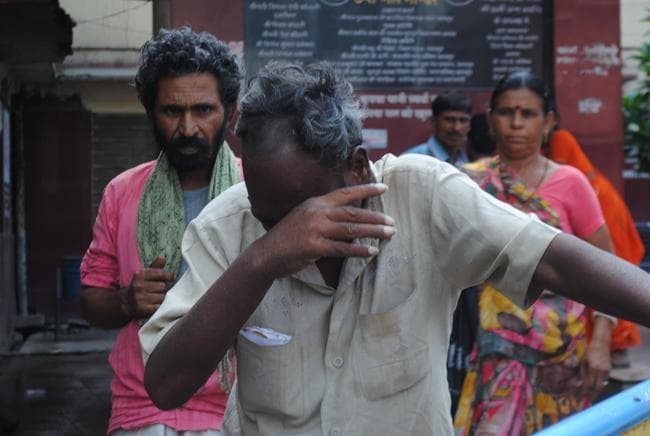 लाचार मरीजों को छोटे से ऑपरेशन के बहाने अस्पताल में भरती कराते हैं