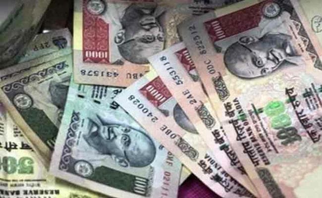 लाखों रुपये की ठगी की