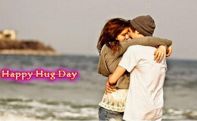 Happy Hug Day 2018 : गले लगाकर उन्हें दें अपने करीब होने का एहसास
