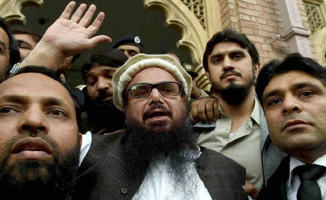 आतंकी हाफिज सईद पर पाकिस्तान ने कसा नकेल, मदरसों और स्वास्थ्य केंद्रों पर कार्रवाई शुरू
