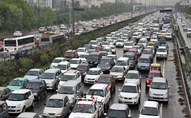 जरूरी खबर : 15 साल से पुरानी गाड़ियाें को अब कबाड़ में बदल देगी सरकार, जानें