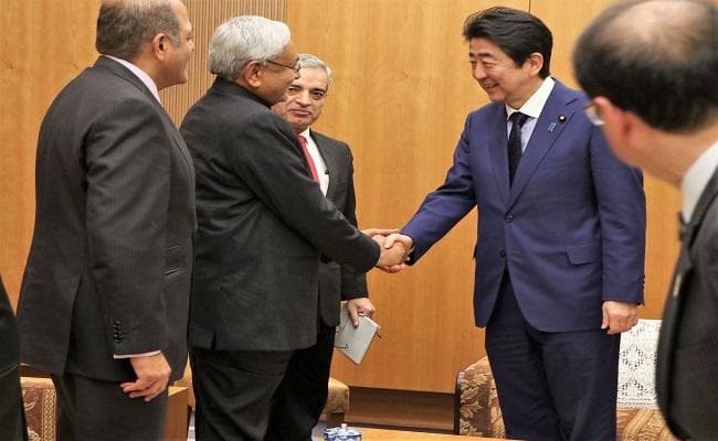 जापान के PM से मिले CM नीतीश, मेट्रो समेत कई मुद्दों पर हुई चर्चा