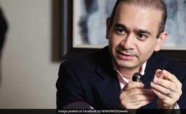 SBI ने नीरव मोदी समूह की तीन कंपनियों के खातों पर रोक लगायी